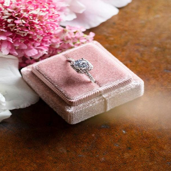 9-Carat Diamond Ring: The Ultimate Buyer’s Guide - New World Diamonds - fine jewelry, engagement rings and great gifts