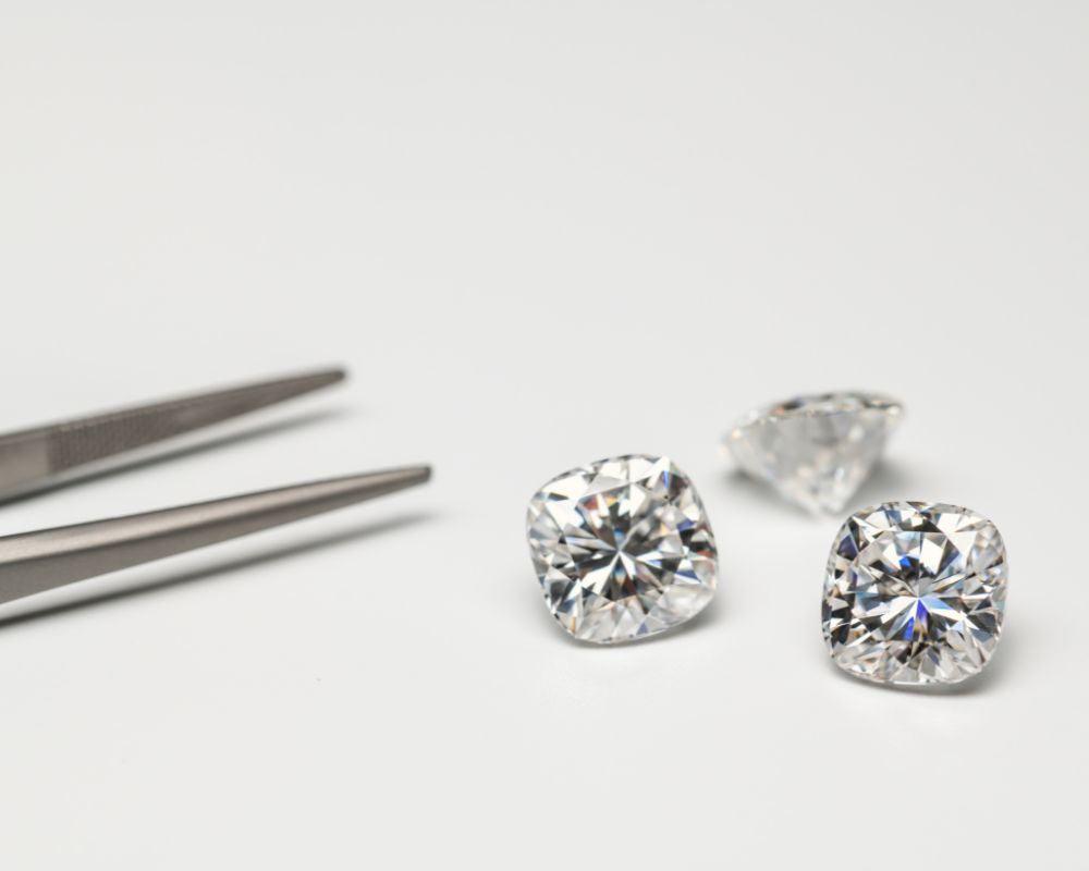 Cubic Zirconia vs Moissanite - New World Diamonds - fine jewelry, engagement rings and great gifts