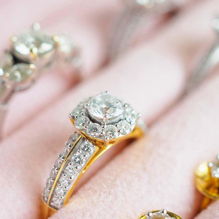 Expert Tips for Shopping Unique Engagement Rings - New World Diamonds - fine jewelry, engagement rings and great gifts