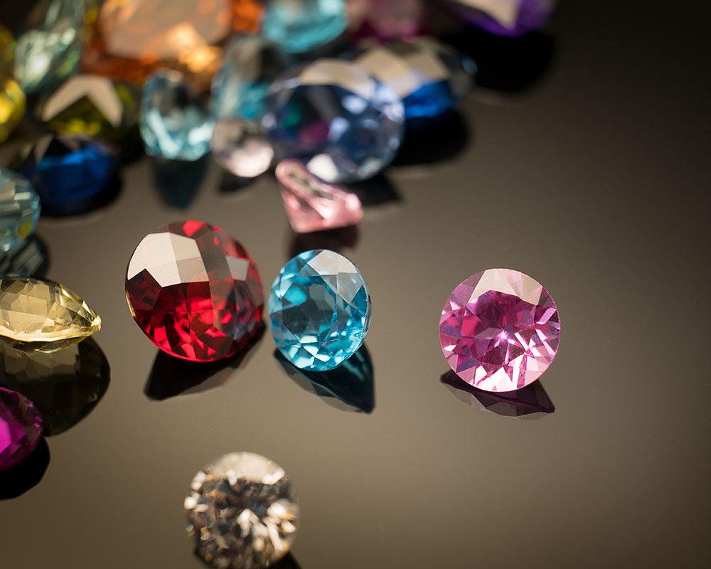 Exploring the Allure of Fancy Color Diamonds: A Comprehensive Description - New World Diamonds - fine jewelry, engagement rings and great gifts