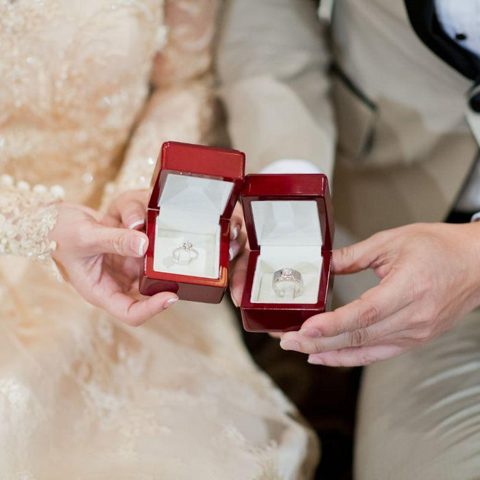 Helpful Tips for Picking the Perfect Wedding Jewelry - New World Diamonds - fine jewelry, engagement rings and great gifts