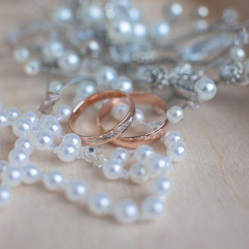 How to Pick the Best Bridal Gifts? - New World Diamonds - fine jewelry, engagement rings and great gifts