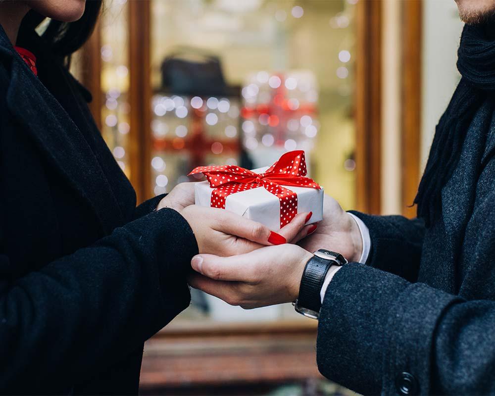 Practical and Stylish: Top Christmas Gifts & Ideas for the Modern American Man - New World Diamonds - fine jewelry, engagement rings and great gifts
