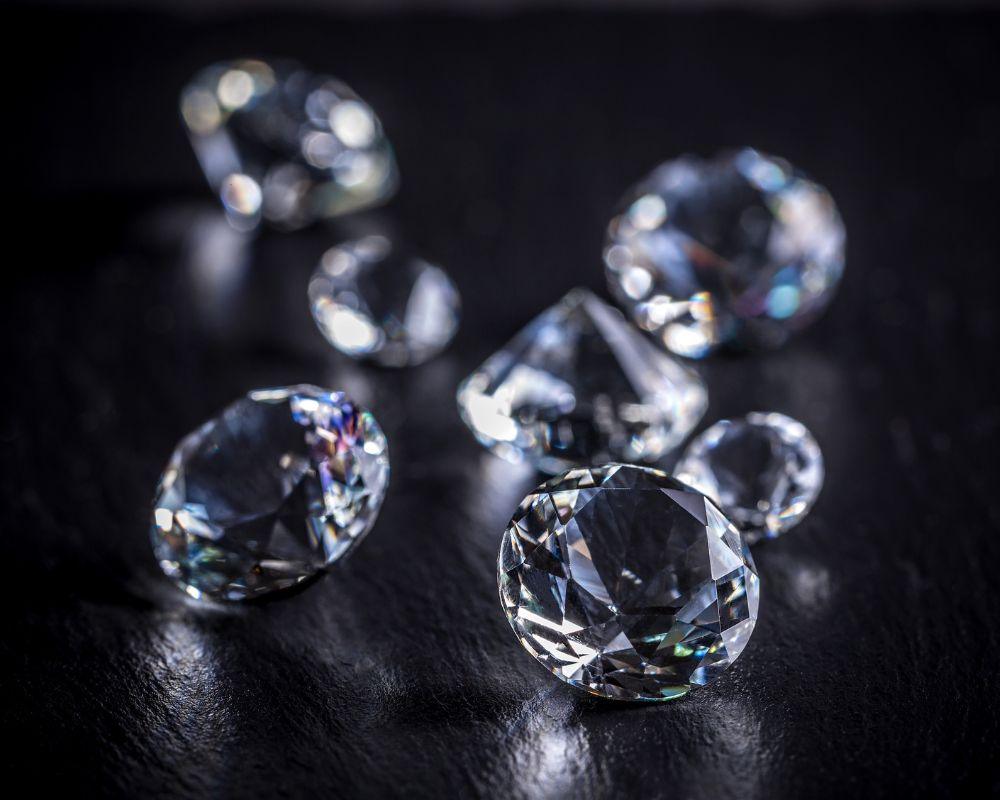 Synthetic Diamonds Vs Simulated Diamonds - New World Diamonds - fine jewelry, engagement rings and great gifts
