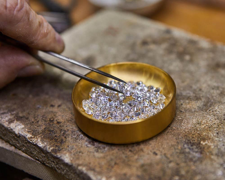 Exploring the Formation of Raw Diamonds | New World Diamonds