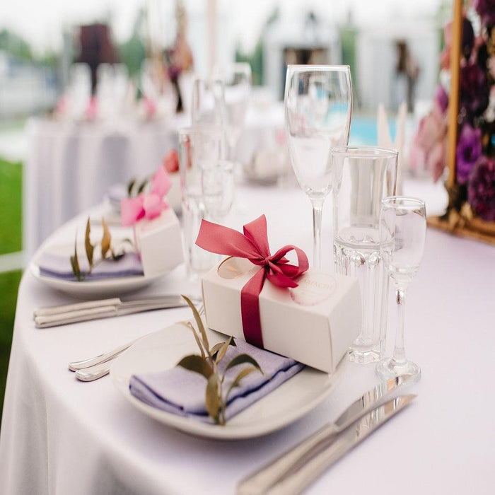 Wedding Decorations that Can Match Every Setting - New World Diamonds - fine jewelry, engagement rings and great gifts