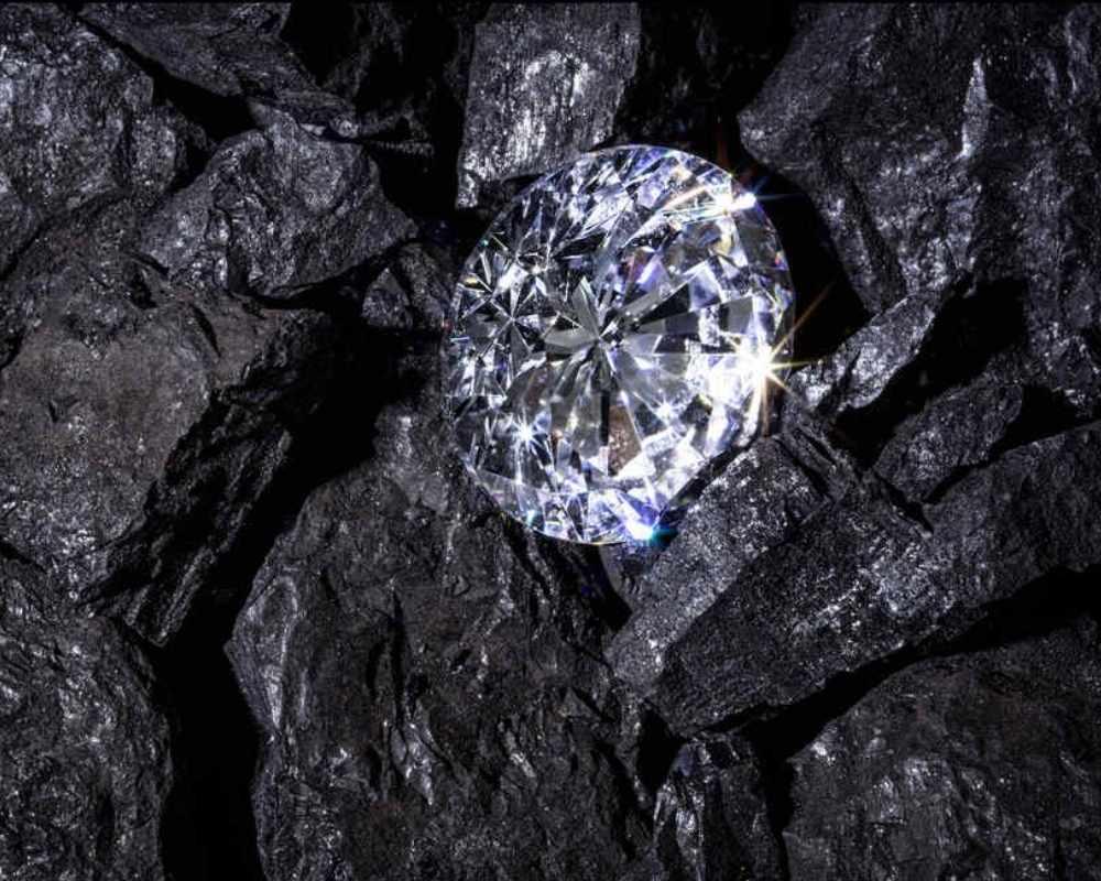Which Diamonds Are Rare: Lab Created or Mined? - New World Diamonds - fine jewelry, engagement rings and great gifts