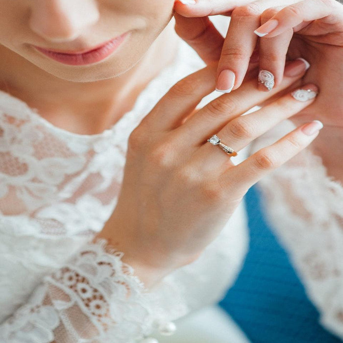 Your Guide to Host a Spring Wedding - New World Diamonds - fine jewelry, engagement rings and great gifts