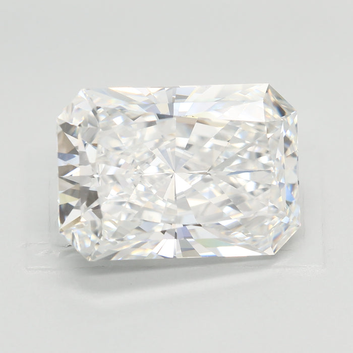Loose 6.09 Carat E VVS2 IGI Certified Lab Grown Radiant Diamonds