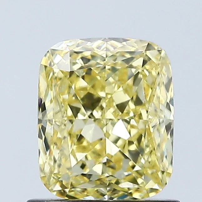Loose 1.06 Carat Vivid Yellow VS1 IGI Certified Lab Grown Cushion Diamonds